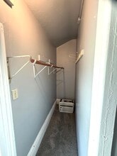 200 S 8th St, Unit 202 in Burlington, IA - Foto de edificio - Building Photo