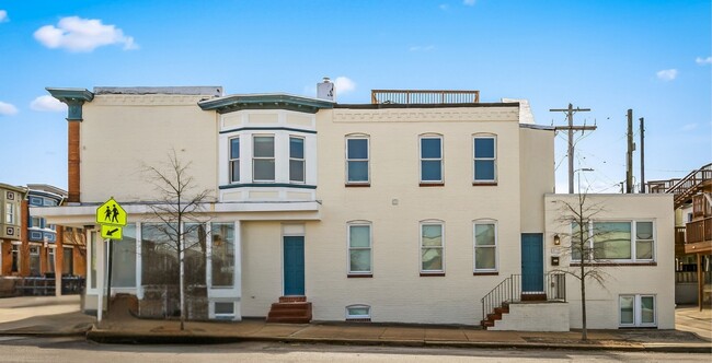 property at 600 N Linwood Ave