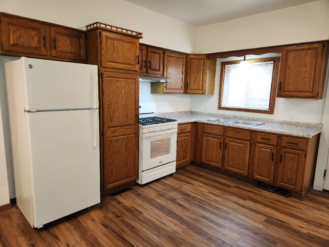 property at 416 4th St NW