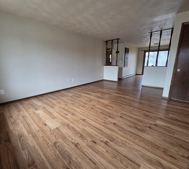 1140-1142 W Weiland Ln in Appleton, WI - Building Photo - Building Photo