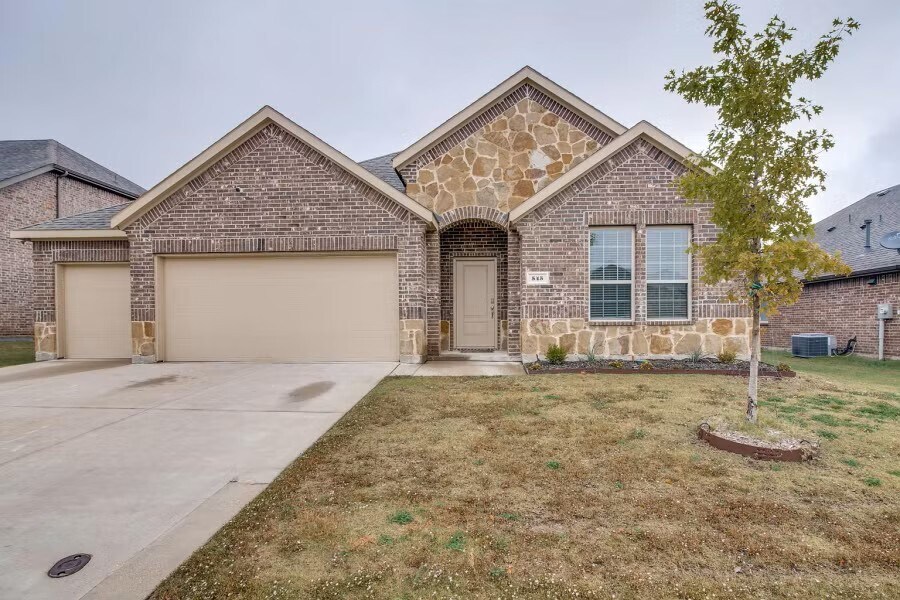 545 Declaration Way in Royse City, TX - Building Photo