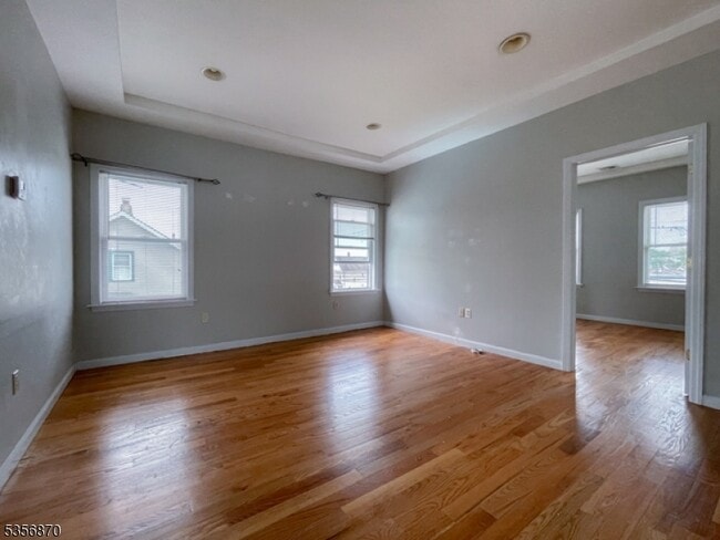 560 Forest St in Kearny, NJ - Building Photo - Building Photo