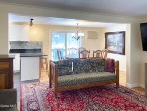 157 Louden Rd in Saratoga Springs, NY - Building Photo - Building Photo