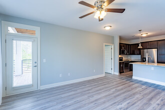 RidgeStone Apartments in Raleigh, NC - Building Photo - Interior Photo