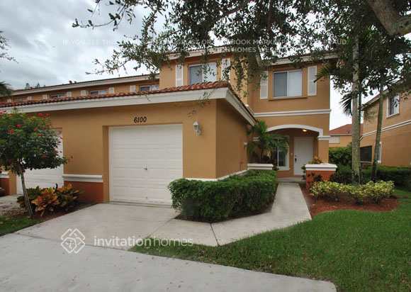 6100 Sugar Loaf Ln in West Palm Beach, FL - Building Photo