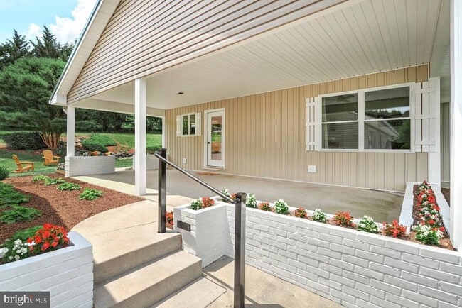 property at 790 Bendersville Wenksville Rd