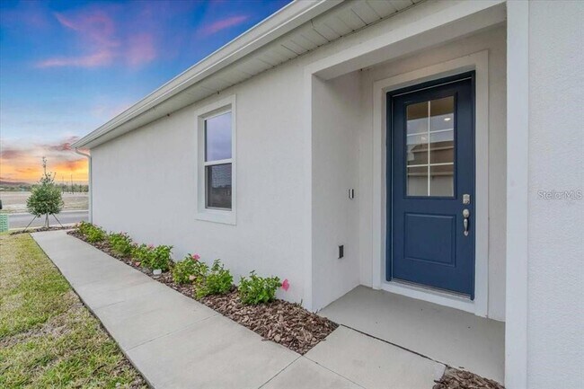 9258 Gulf Hvn Dr in Parrish, FL - Building Photo - Building Photo