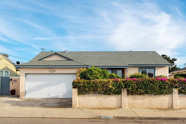 property at 1921 Rowan St