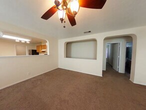 11039 Andover Peak in San Antonio, TX - Building Photo - Building Photo