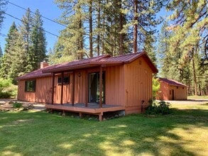 463-335 Twin Pine Dr in Westwood, CA - Building Photo - Building Photo