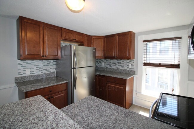 property at 4 6th St