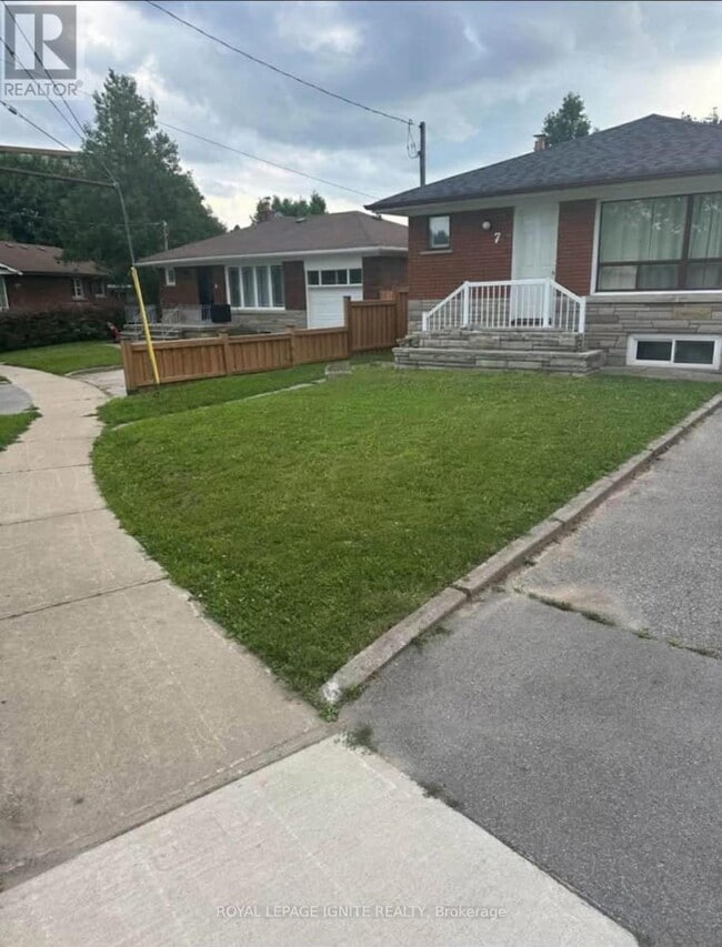 property at 7 Toulon Rd