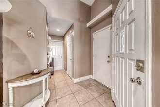 9832 Cactus View Ave in Las Vegas, NV - Building Photo - Building Photo