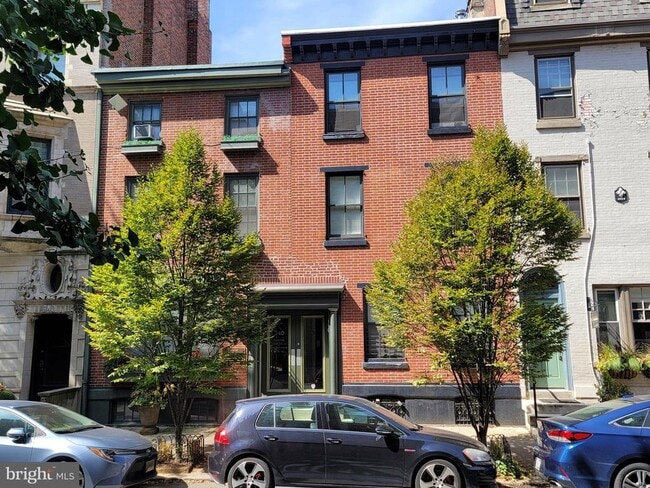 property at 338 S 16th St