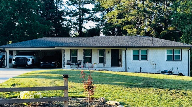 63 Parkwood Dr in Kennesaw, GA - Building Photo - Building Photo
