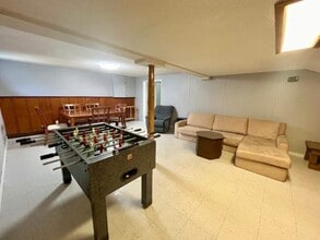 3 bedrooms * STUDENT HOUSE * Available NOW * $650 per room * STEPS from UWO in London, ON - Building Photo - Building Photo