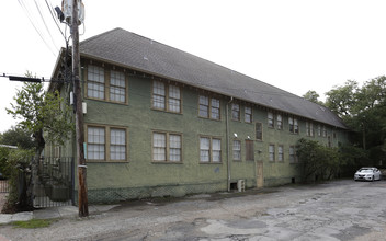 The Crescent Apartments in New Orleans, LA - Building Photo - Building Photo