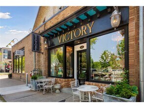 3006 W 44th St in Minneapolis, MN - Foto de edificio - Building Photo