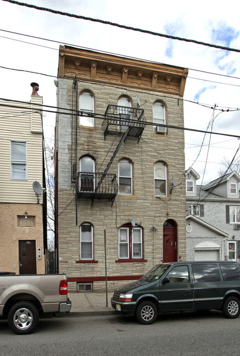 156 3rd St in Passaic, NJ - Building Photo