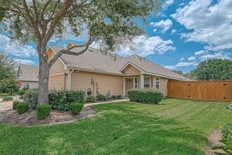 5230 Garnetfield Ln in Katy, TX - Building Photo - Building Photo