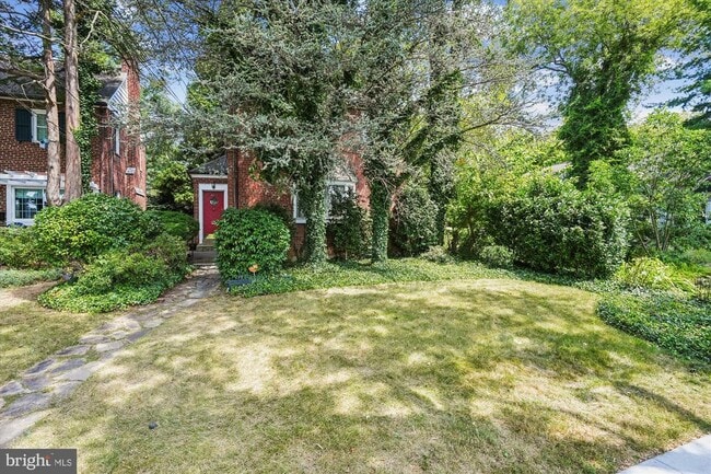 property at 4729 MacArthur Blvd NW