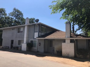 5742 Blachly Way in Sacramento, CA - Building Photo - Primary Photo