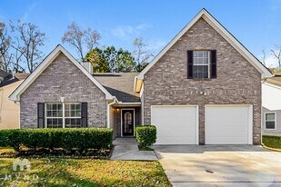 3063 Dogwood Ave in Decatur, GA - Building Photo