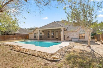 23 Ora St in Edinburg, TX - Building Photo - Building Photo