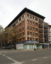 239 E 5th St in New York, NY - Foto de edificio - Building Photo