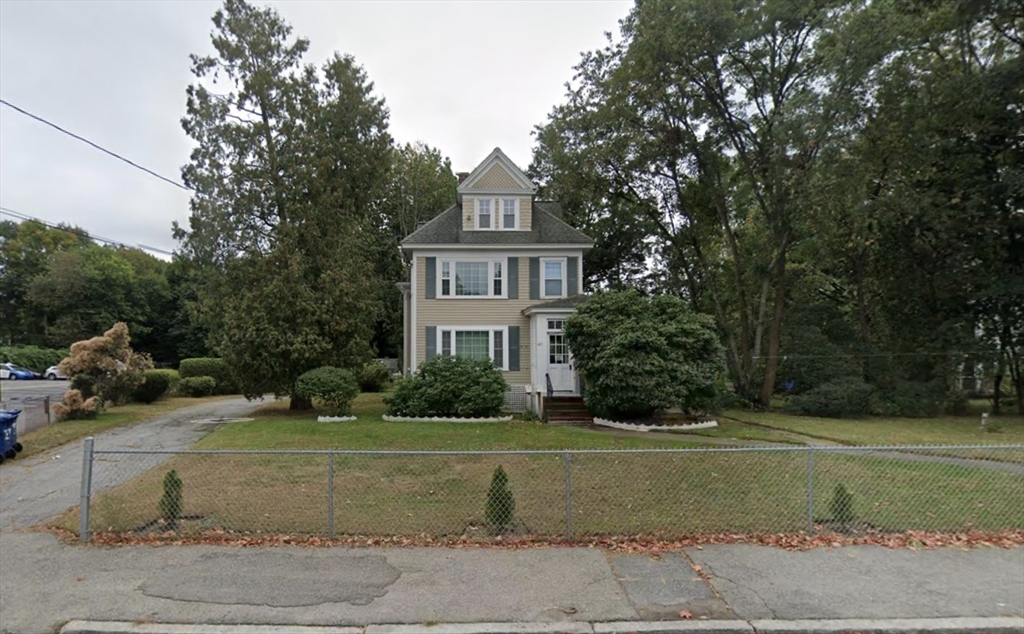 40 Vine St-Unit -2 in Lawrence, MA - Building Photo