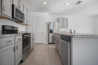 736 Brooklet Dr in Davenport, FL - Building Photo - Building Photo