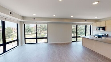 Canary Lofts in Des Moines, IA - Foto de edificio - Building Photo