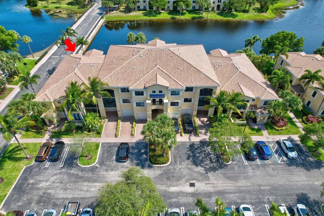 2813 Grande Pkwy in Palm Beach Gardens, FL - Building Photo