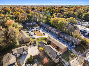 Ashby Park Apartments in Atlanta, GA - Foto de edificio - Building Photo