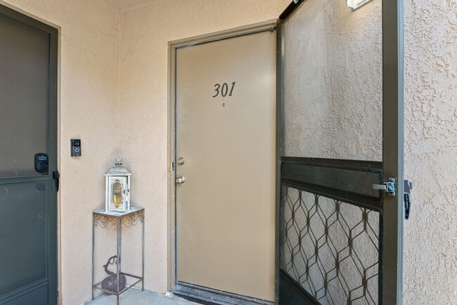 1044 Calle Del Cerro in San Clemente, CA - Building Photo - Building Photo