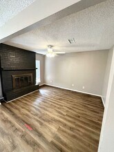 412 Woodcrest Dr in Midland, TX - Building Photo - Building Photo