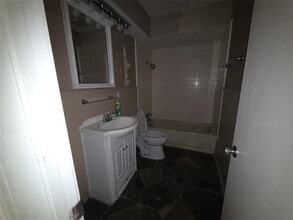 12314 SW 13th St in Yukon, OK - Building Photo - Building Photo