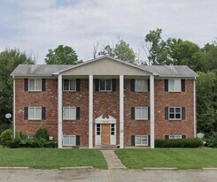 9605 Glenawyn Cir in Jeffersontown, KY - Building Photo