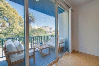 900 Euclid St, Unit 210 in Santa Monica, CA - Foto de edificio - Building Photo