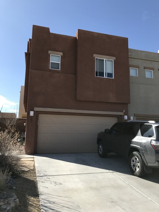 45 Canyon Cliff Dr in Santa Fe, NM - Foto de edificio