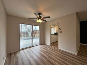 2455 Sandringham Rd in Sacramento, CA - Building Photo - Building Photo