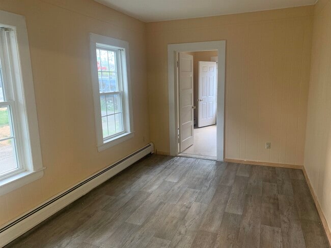 22 Spring St in Somersworth, NH - Building Photo - Building Photo