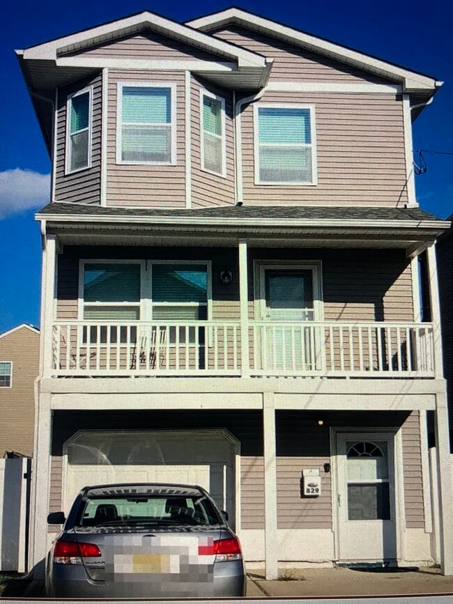 property at 829 3rd St