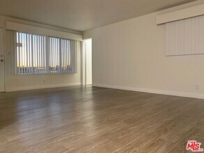 4641 S Slauson Ave in Los Angeles, CA - Building Photo - Building Photo