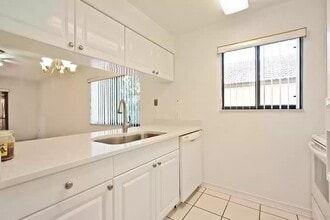 8760 Ilex Ct in Cape Canaveral, FL - Building Photo - Building Photo