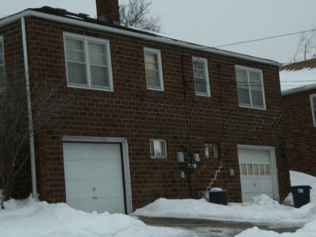 2301-2303 N 48th St in Omaha, NE - Building Photo - Building Photo
