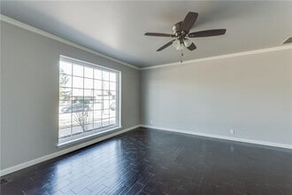 11108 Leaning Elm Rd in Oklahoma City, OK - Building Photo - Building Photo