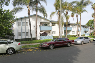 4025 Coco Ave in Los Angeles, CA - Building Photo - Building Photo