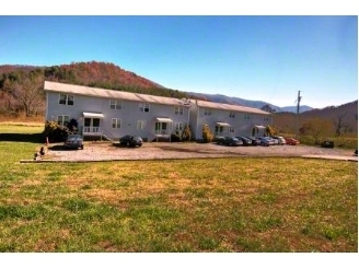 Captain's Point Townhomes in Cullowhee, NC - Building Photo - Building Photo