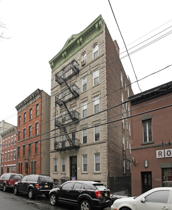 730-732 Willow Ave in Hoboken, NJ - Building Photo